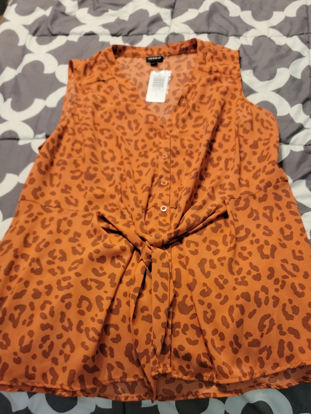 Torrid NWT SIZE 0 CORAL Leopard Print Peplum Top BRAND NEW PLUS SIZE